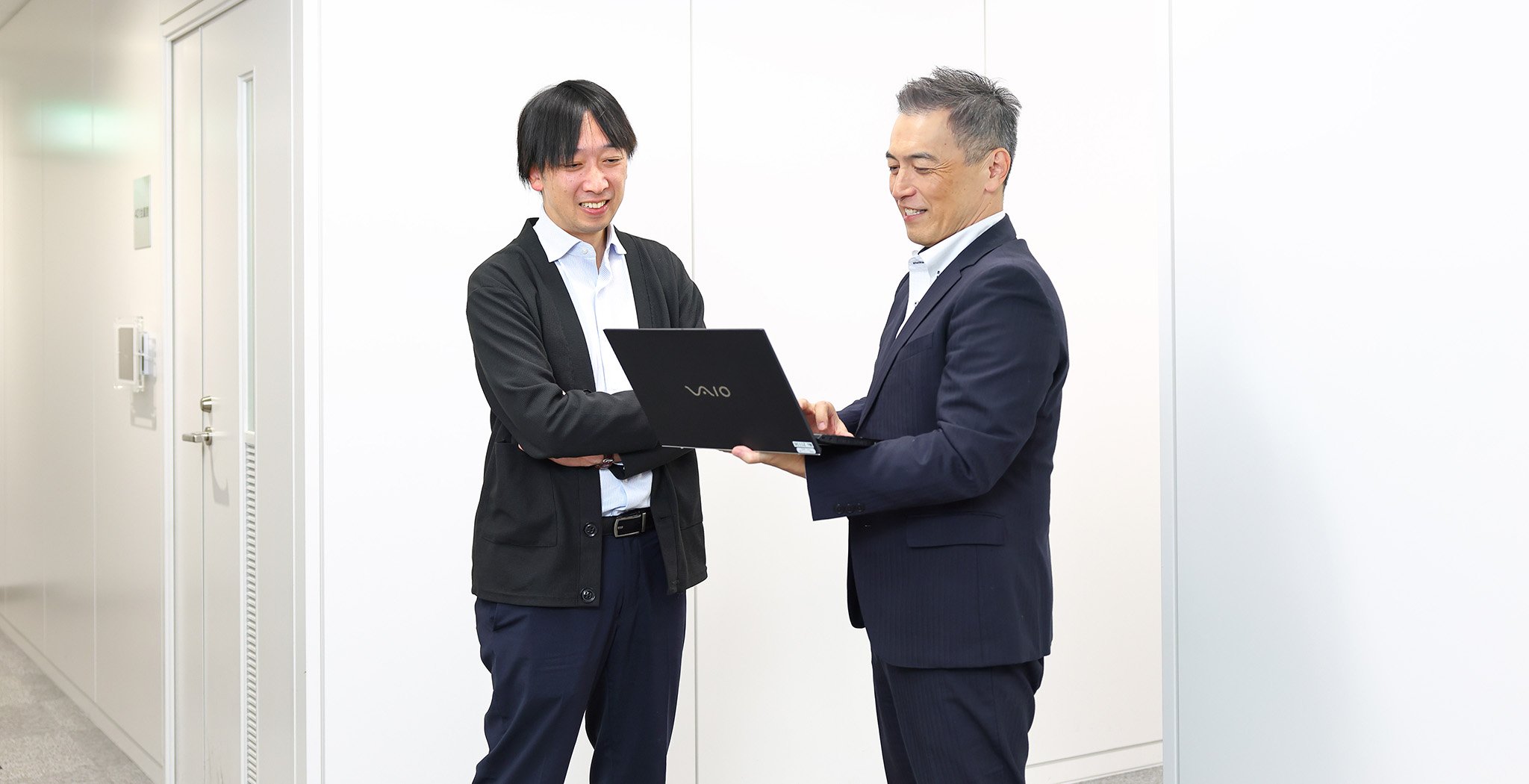 ユアサ商事株式会社様　インタビュー風景03